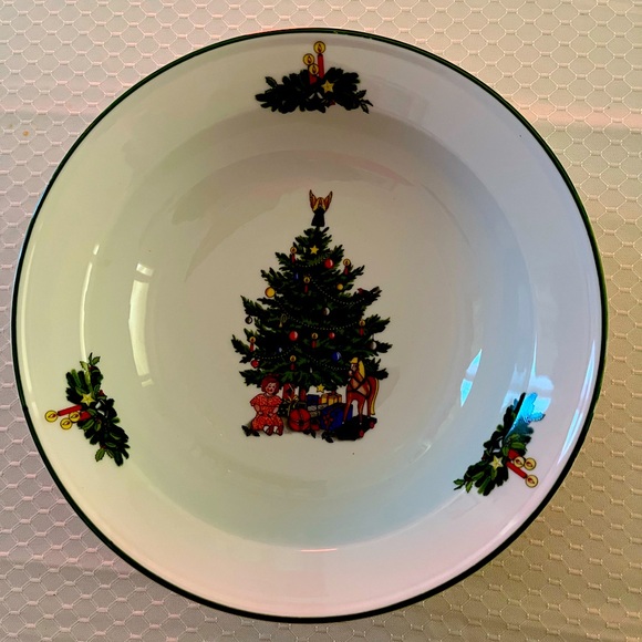 Kronester Bavaria (West Germany) holiday bowl. Good condition. $30 - Picture 1 of 4